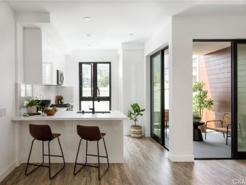 118 Astronaut Ellison S Onizuka St, Unit 710, Los Angeles, CA 90012 | MLS #PF25254