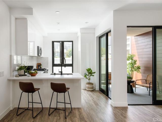 118 Astronaut Ellison S Onizuka St, Unit 710, Los Angeles, CA 90012 | MLS #PF25254