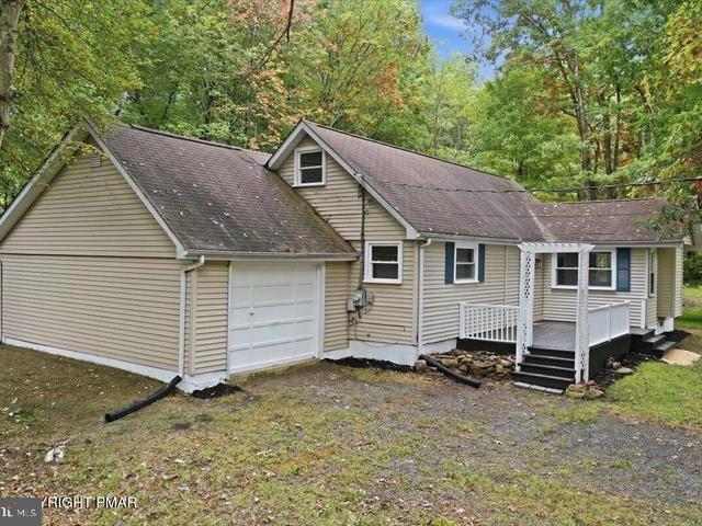 118 Buckhill Road E