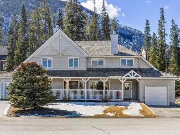 House for sale in Banff, Alberta - Garden