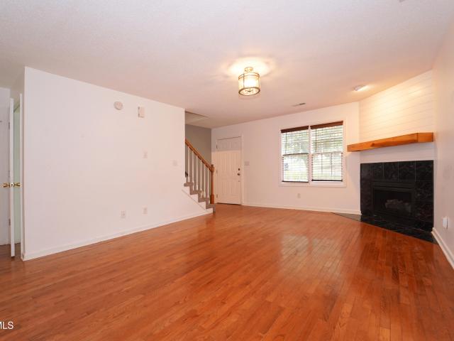 118 Glenstone Court 118