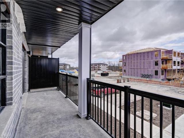 118 GRAVEL RIDGE Trail Unit# E06, Kitchener, Ontario, N2E0B8