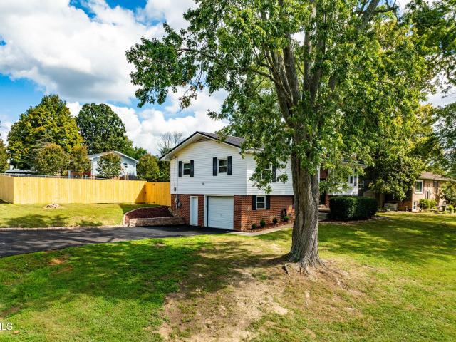 118 Greenmeadow Lane