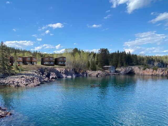 118 E Lakeview Dr