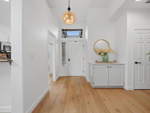 118 Farham Dr, Folsom, CA 95630 | MLS #226049