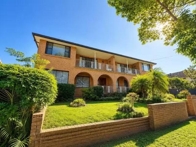 1/18 Matthews Street, Wollongong Apartment for rent Listed by.