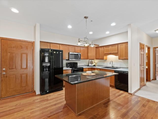 118 N 74th St, Unit 118