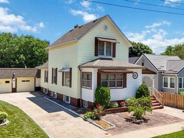 118 Parker Street, Sarnia, ON, N7T 6G1 house for sale | Listing ID 26018 | Royal LePage