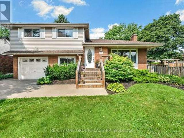 118 Princeton Drive, Hamilton, ON, L8T 4B7 house for sale | Listing ID X13672 | Royal LePage