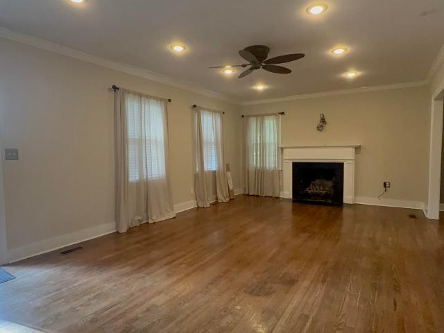118 Robertson Avenue