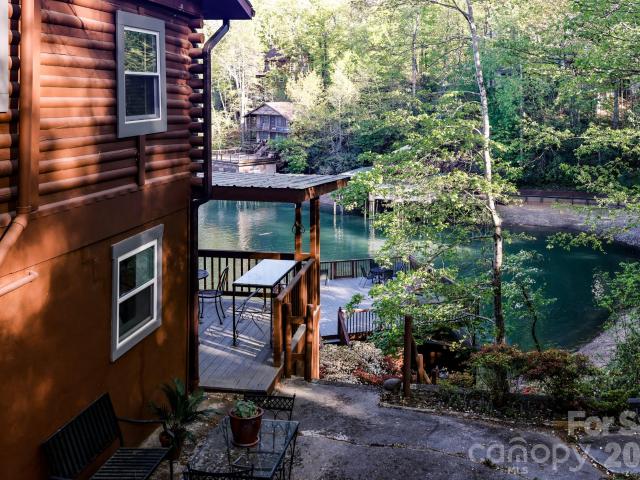 118 Rock Point Road