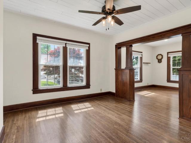 118 W Pleasant Street