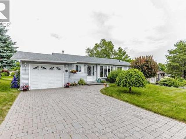 118 Tecumseth Pines Drive, New Tecumseth, ON, L0G 1W0 house for sale | Listing ID N13553 | Royal LePage