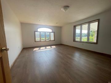 11943 Hopkins Lane