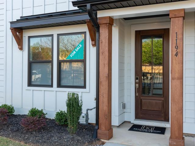 1194 N Pleasantburg Dr, Greenville, SC 29607 | MLS #1587