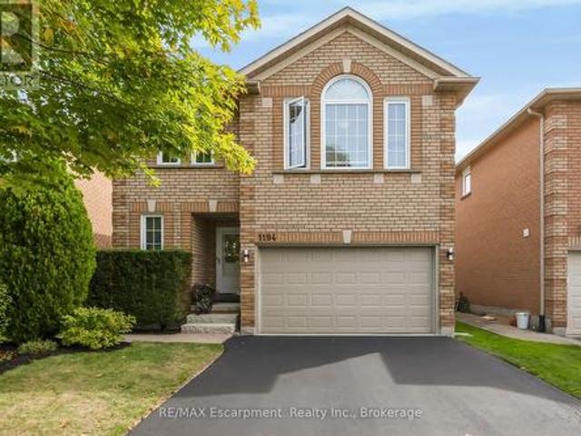 1194 Old Oak Drive, Oakville Wt West Oak Trails, ON, L6M 3K7 house for sale | Listing ID W13822 | Royal LePage