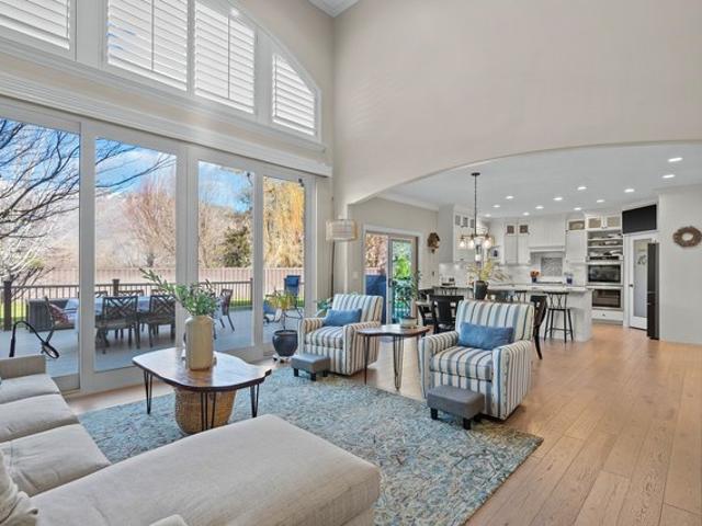 11952 N Harvest Moon Ln W, Highland, UT 84003