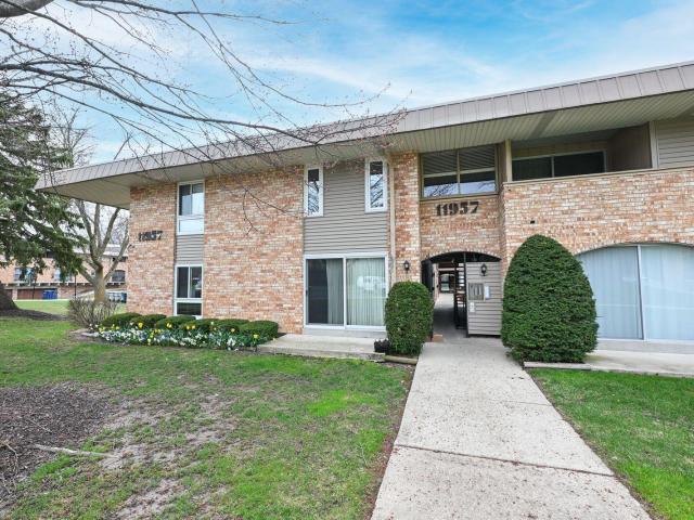 11957 W Appleton Ave, Unit 8