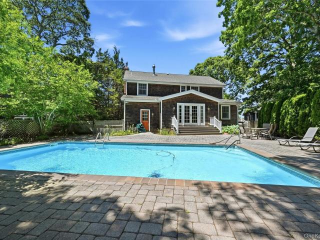 1195 Goose Creek Lane