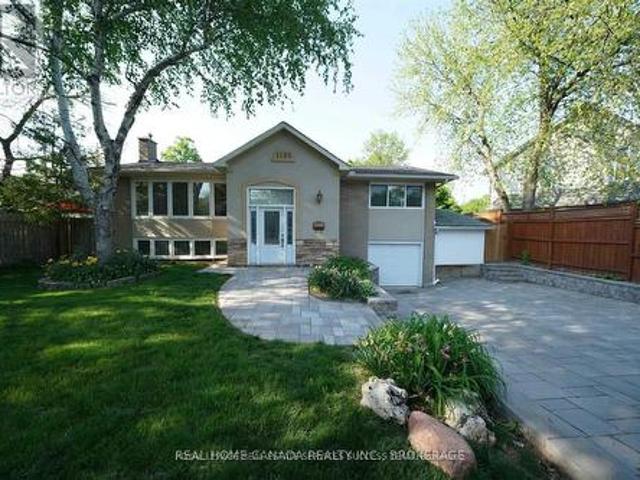 1195 Holton Heights Drive, Oakville, ON, L6H 2E6 house for lease | Listing ID W13625 | Royal LePage