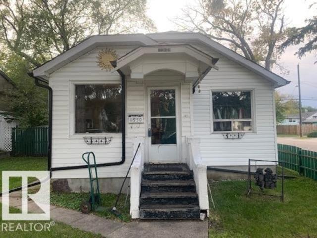 1195 Street Nw, Edmonton, AB, T5W 3L5 house for sale | Listing ID E4507 | Royal LePage