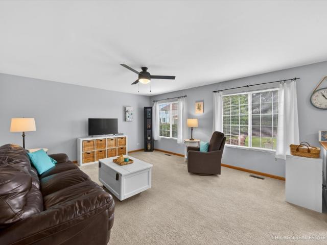 1196 Port Royal Road
