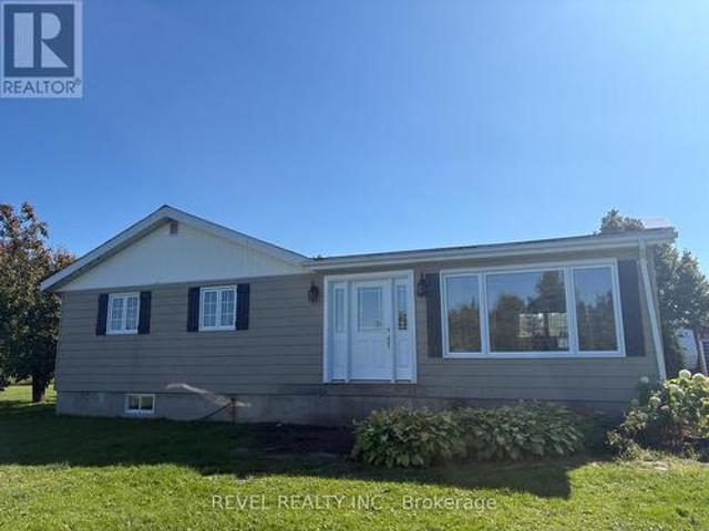 1198 Nahma Road, Cochrane, ON, P0L 1C0 house for sale | Listing ID T13817 | Royal LePage