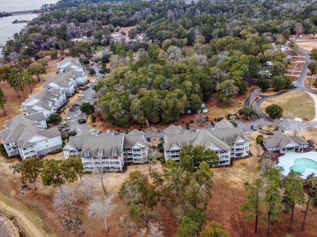 1198 Bridgeview Ln, Unit E303, Summerton, SC 29148 | MLS #202466