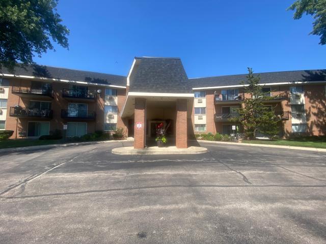1198 Royal Glen Drive # 315