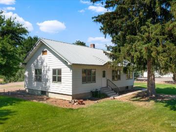 1199 County Rd 70