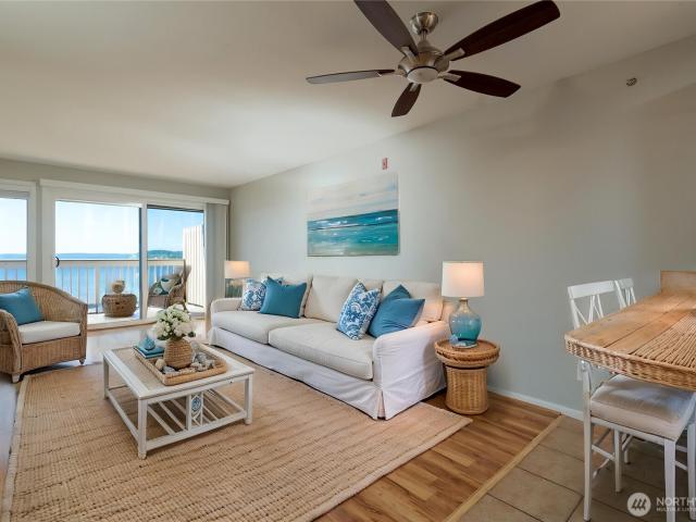 1199 SE 9TH Avenue # 304