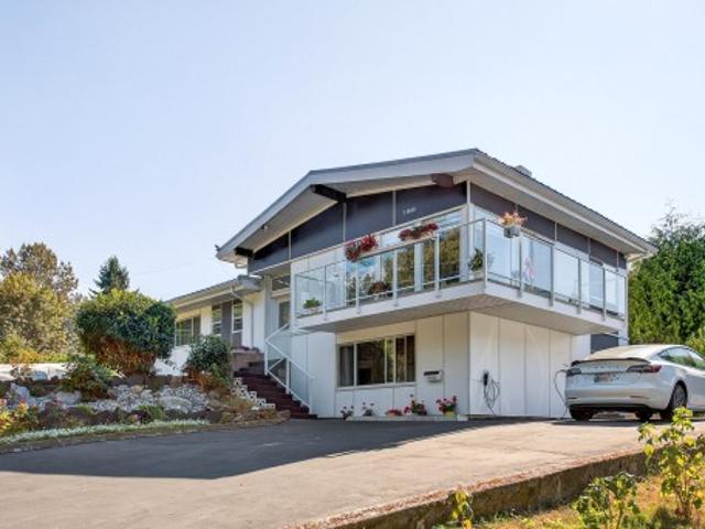11906 Avenue, Surrey, BC, V3V 2W1 house for sale | Listing ID R3139 | Royal LePage