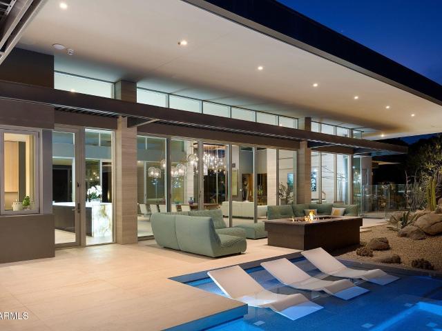 1190 w tortolita mountain circle