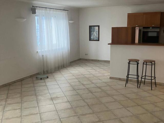 1190 Wien Schöne Altbauwohnung im letzten, 3. Liftstock, perfekte Lage
