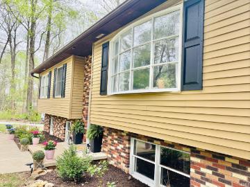 1191 N Lawrence Hollow Drive