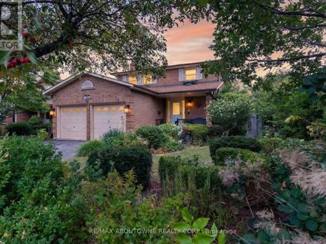 1191 Carlo Court, Mississauga, ON, L4W 3N6 house for sale | Listing ID W13789 | Royal LePage