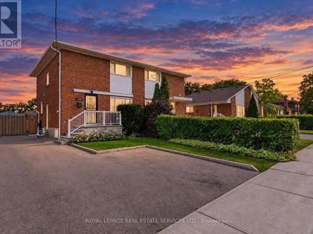 1192 Flagship Drive, Mississauga, ON, L4Y 2K1 house for sale | Listing ID W13798 | Royal LePage