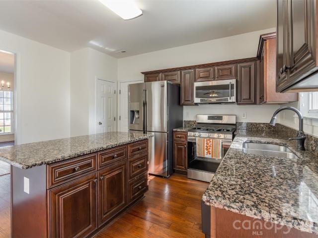 11938 Harmon Ln, Pineville, NC 28134 | MLS #4336