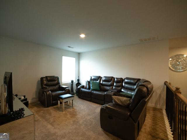 1193 Bluecoat Circle