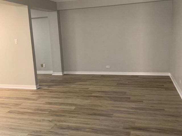 119 1255 Sherwood Crescent, Mount Royal