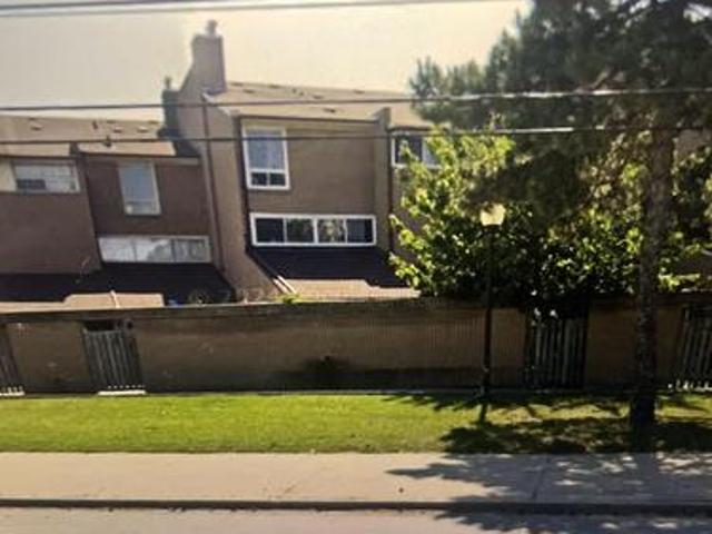 119 256 John Garland Boulevard, Toronto, ON, M9V 1N8 townhouse for sale | Listing ID W13793 | Royal LePage
