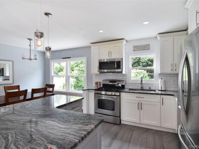 119 Candlewood Drive