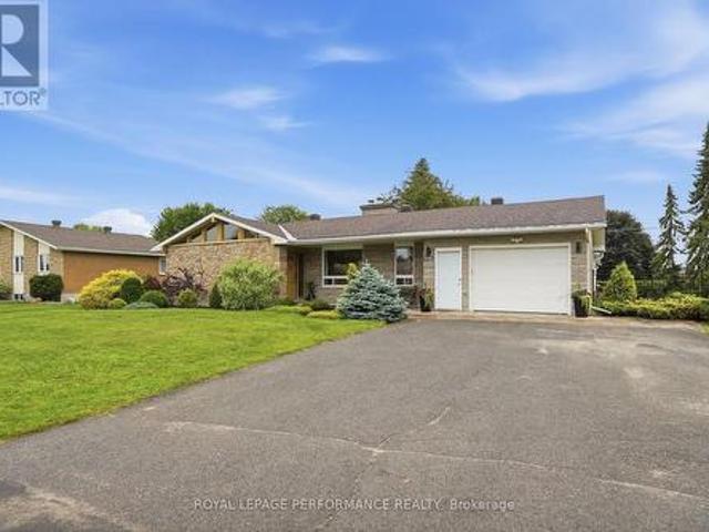 119 Centenaire Street, Russell, ON, K0A 1W0 house for sale | Listing ID X13687 | Royal LePage