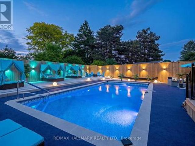 119 Charlotte Place, Kitchener, ON, N2B 2K4 house for sale | Listing ID X13620 | Royal LePage