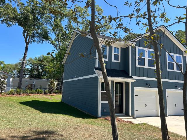 119 Berry Shoals Drive