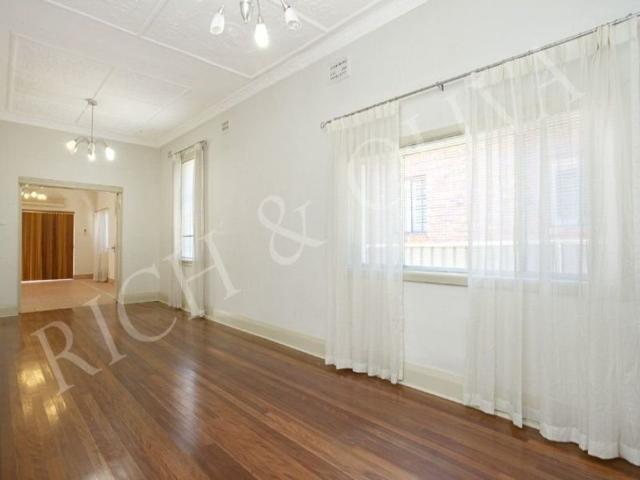 119 Burwood Road, Enfield