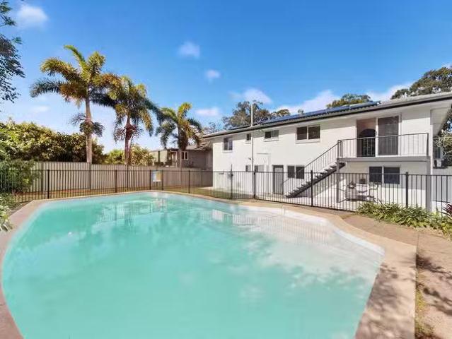 119 Granadilla Street, Macgregor, QLD 4109