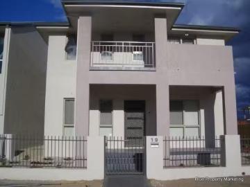 1/19 Devlin Street, Gungahlin House for rent Listed by Leasin.
