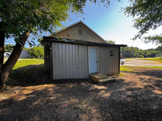 119 E Broadway Street