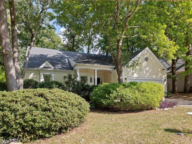 119 E Laurenbrook Court